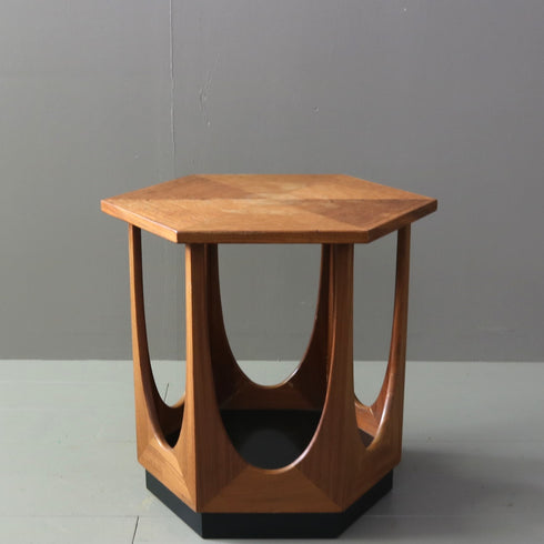 C89 G-PLAN ヘキサゴナルコーヒーテーブル 木製 イギリス輸入家具 高さ47㎝ 幅45㎝ 奥行41㎝