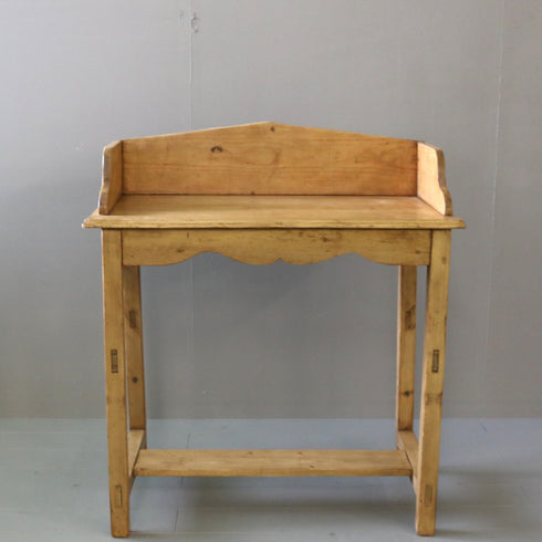 C95 アンティークデスク 木製 イギリス輸入家具 高さ95㎝ 幅85㎝ 奥行48㎝