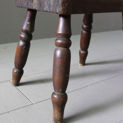 C105 アンティーク 展示台 スツール