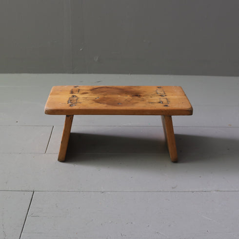 C107 アンティーク 卓上展示台