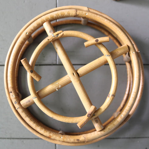 C112 ラタンプラントスタンド 木製 イギリス輸入家具 高さ45㎝ 幅25㎝ 奥行25㎝