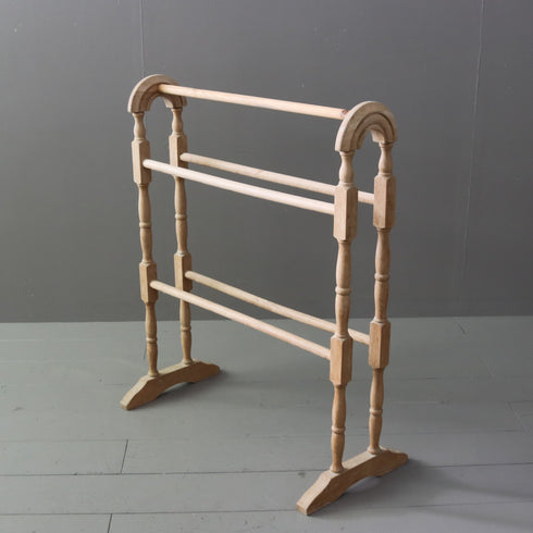 C115 アンティーク タオルラック