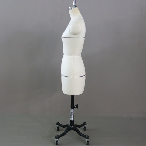 B125トルソ キャスター付き 什器 高さ137㎝ 幅37㎝ 奥行33㎝