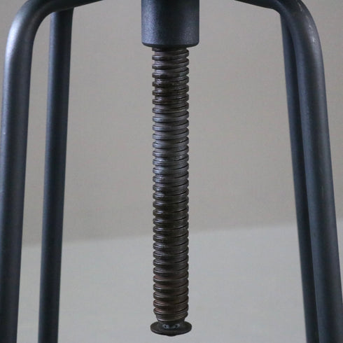 C130 ラウンドリフトスツール ウッド×アイアン 什器 高さ62㎝ 幅36㎝ 奥行36㎝