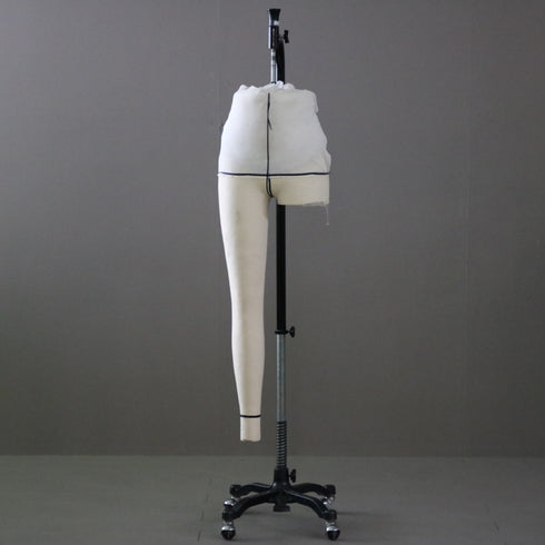 B158 吊り下げ式トルソ 女性 キャスター付き 什器 高さ156㎝ 幅41㎝ 奥行34㎝