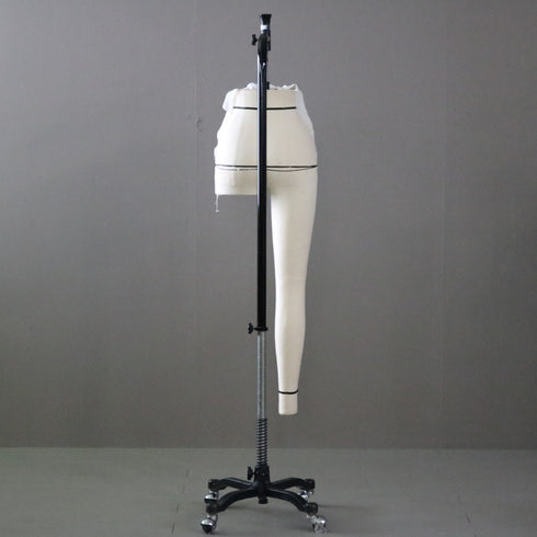 B158 吊り下げ式トルソ 女性 キャスター付き 什器 高さ156㎝ 幅41㎝ 奥行34㎝