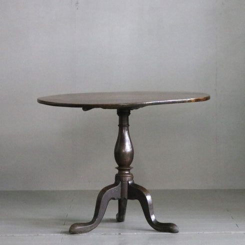 C162 アンティーク ラウンドテーブル