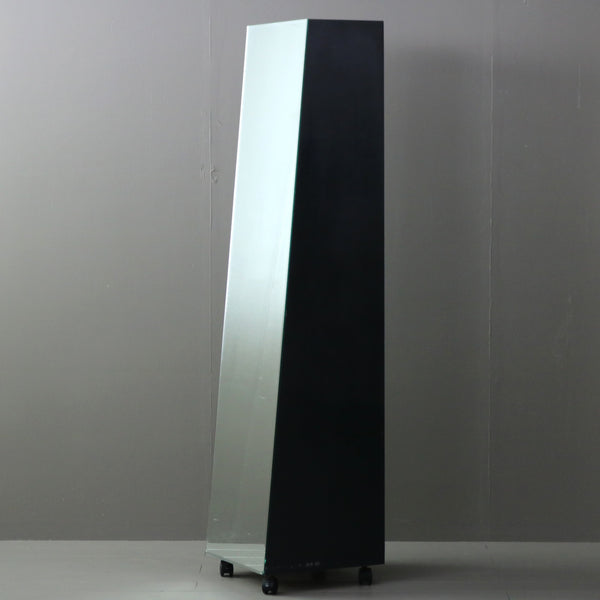 D165 スタンドミラー 片面 木製 キャスター付き 什器 高さ167㎝ 幅40㎝ 奥行40㎝