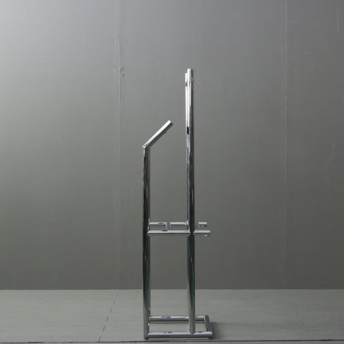 A167 スタンドラック 金属製 什器 高さ116㎝ 幅50㎝ 奥行30㎝