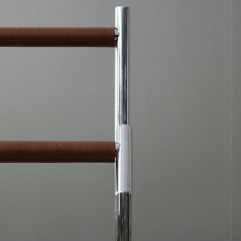 A167 スタンドラック 金属製 什器 高さ116㎝ 幅50㎝ 奥行30㎝