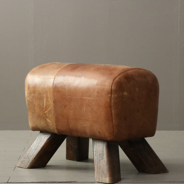 C172 レザーウッドスツール ヴィンテージ 高さ49㎝ 幅63㎝ 奥行40㎝