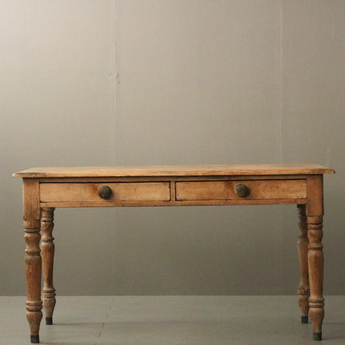 C174 ダイニングテーブル 引き出し付き 木製 イギリス輸入家具 高さ76㎝ 幅139㎝ 奥行66㎝