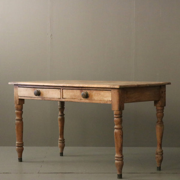 C174 ダイニングテーブル 引き出し付き 木製 イギリス輸入家具 高さ76㎝ 幅139㎝ 奥行66㎝