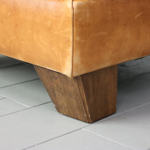 C175 オットマン ソファ レザー 高さ38㎝ 幅75㎝ 奥行64㎝