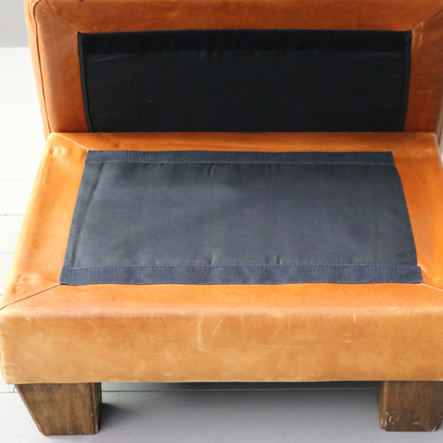 C176 オットマン ソファ レザー 高さ38㎝ 幅75㎝ 奥行64㎝