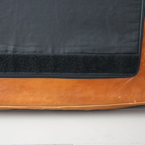 C176 オットマン ソファ レザー 高さ38㎝ 幅75㎝ 奥行64㎝