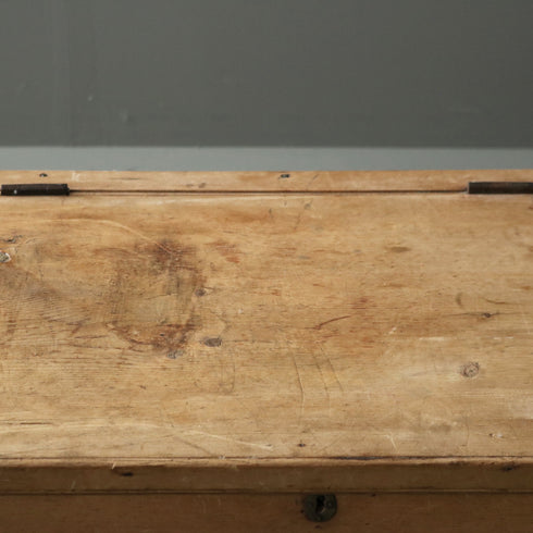 C179 ブランケットボックス 木製 イギリス輸入家具 キャスター付き 高さ53㎝ 幅98㎝ 奥行50㎝