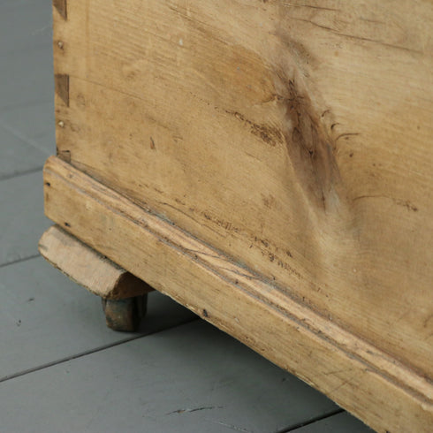 C179 ブランケットボックス 木製 イギリス輸入家具 キャスター付き 高さ53㎝ 幅98㎝ 奥行50㎝