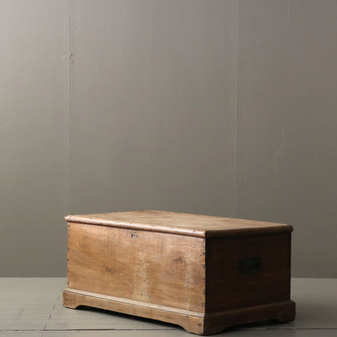 C180 ブランケットボックス 木製 イギリス輸入家具 高さ43㎝ 幅102㎝ 奥行52㎝