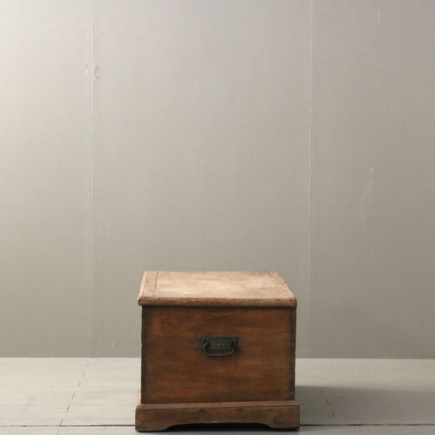 C180 ブランケットボックス 木製 イギリス輸入家具 高さ43㎝ 幅102㎝ 奥行52㎝