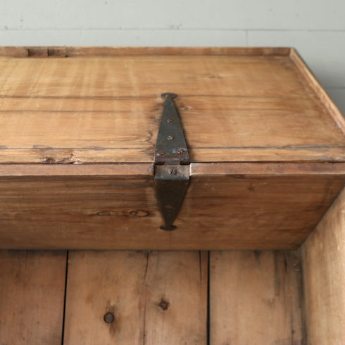 C180 ブランケットボックス 木製 イギリス輸入家具 高さ43㎝ 幅102㎝ 奥行52㎝