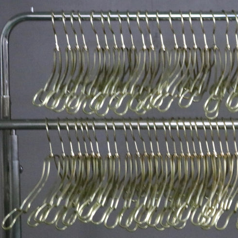 ハンガー 金属製 100本 H23/W38/D5 【E213】