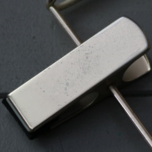 E210 ボトムハンガー 金属製 100本 H21/W30/D2.5