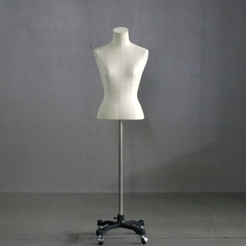 B228 トルソ 女性 什器 キャスター付き 高さ135㎝ 幅34㎝ 奥行31㎝