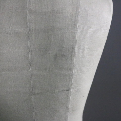 B228 トルソ 女性 什器 キャスター付き 高さ135㎝ 幅34㎝ 奥行31㎝