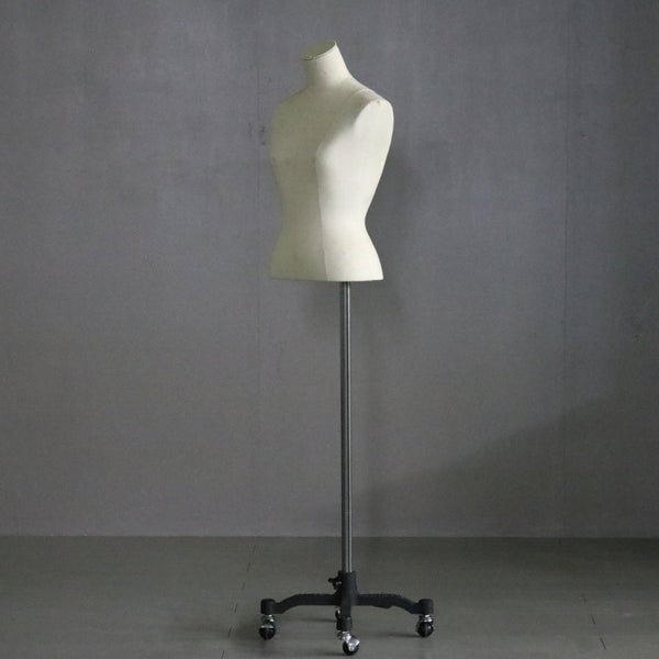 B230 トルソ 女性 キャスター付き 什器 高さ145㎝ 幅34㎝ 奥行31㎝