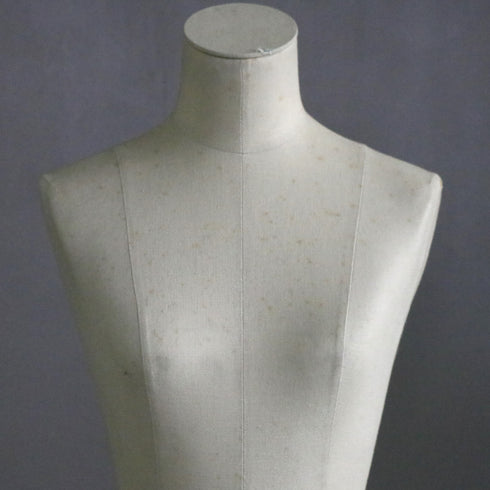 B230 トルソ 女性 キャスター付き 什器 高さ145㎝ 幅34㎝ 奥行31㎝