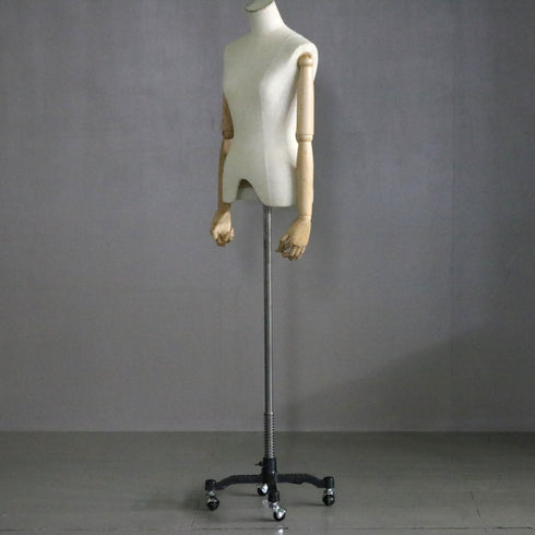 B231 トルソ 女性 キャスター付き 什器 高さ165㎝ 幅40㎝ 奥行31㎝