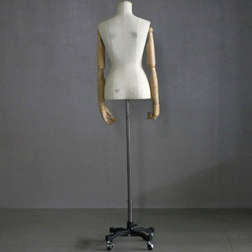 B231 トルソ 女性 キャスター付き 什器 高さ165㎝ 幅40㎝ 奥行31㎝