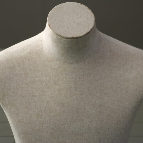 B234 トルソ 什器 高さ79㎝ 幅42㎝ 奥行42㎝