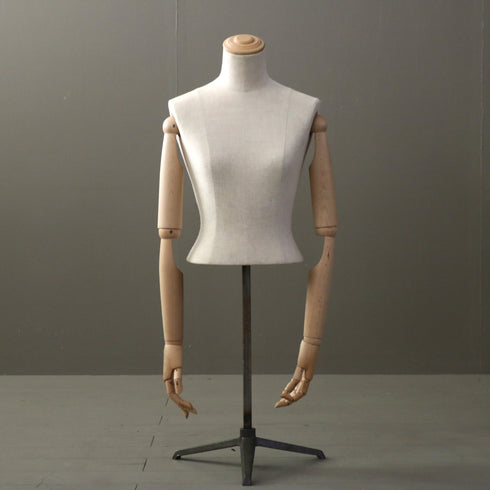 B235 トルソ 女性 什器 高さ80㎝ 幅36㎝ 奥行36㎝