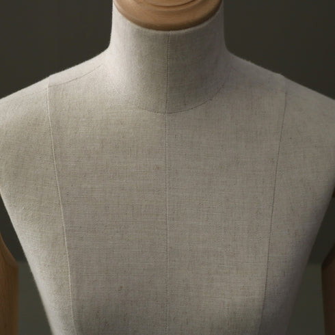 B235 トルソ 女性 什器 高さ80㎝ 幅36㎝ 奥行36㎝