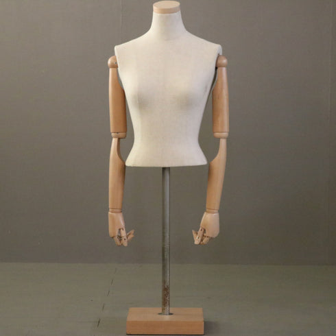 B238 トルソ 女性 什器 高さ80㎝ 幅39㎝ 奥行25㎝