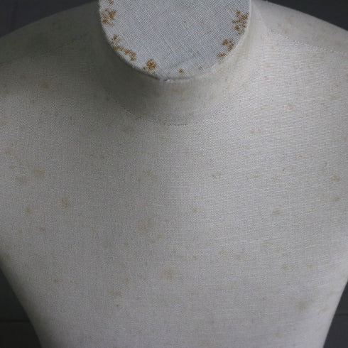 B240 トルソ 什器 高さ60㎝ 幅41㎝ 奥行35㎝