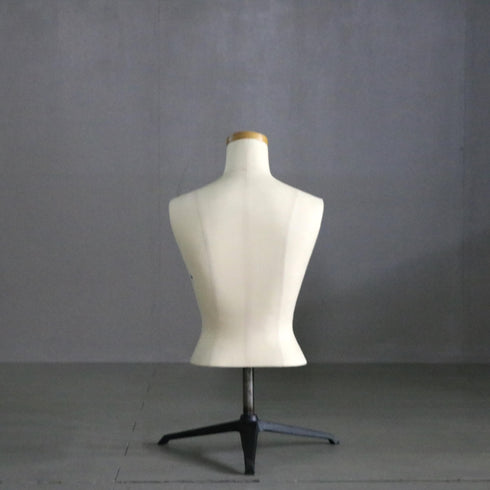 B241 トルソ 女性 什器 高さ73㎝ 幅42㎝ 奥行42㎝