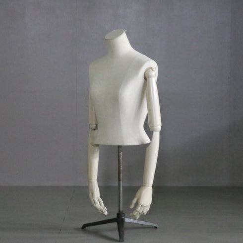 B242 トルソ 女性 什器 高さ77㎝ 幅38㎝ 奥行35㎝