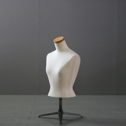 B244 トルソ 女性 什器 高さ72㎝ 幅40㎝ 奥行40㎝