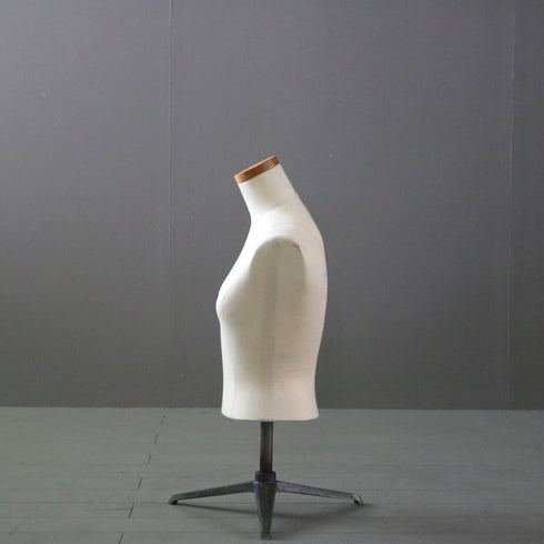 B244 トルソ 女性 什器 高さ72㎝ 幅40㎝ 奥行40㎝