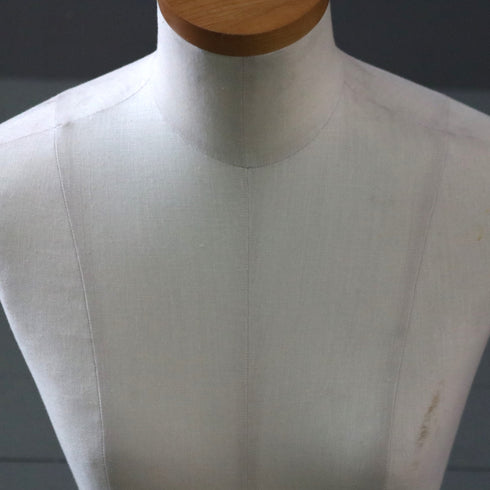 B244 トルソ 女性 什器 高さ72㎝ 幅40㎝ 奥行40㎝