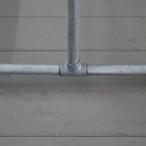 A246 ハンガーラック 金属製 什器 高さ170㎝ 幅122㎝ 奥行53㎝