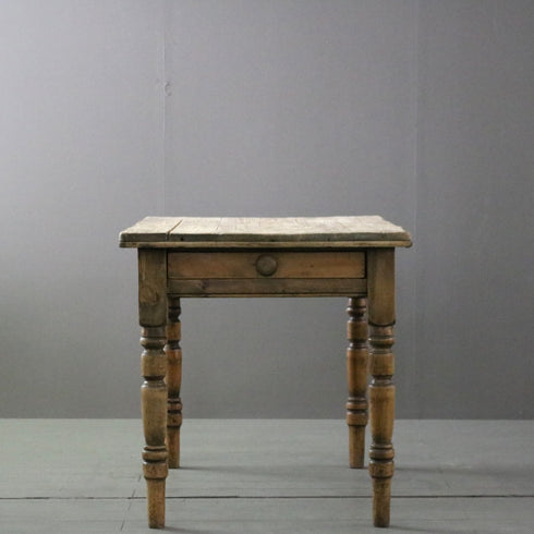 C247 ダイニングテーブル 引き出し付き 木製 イギリス輸入家具 高さ77㎝ 幅120㎝ 奥行74㎝