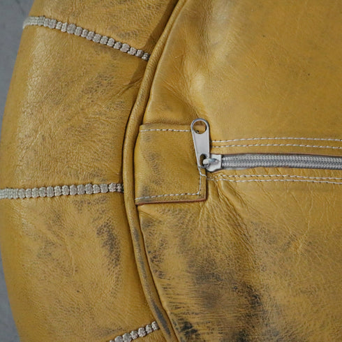 C249 オットマン レザー 高さ20㎝ 幅55㎝ 奥行53㎝