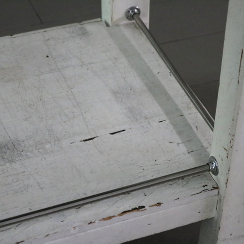 C250 白テーブル 展示台 木製 什器 高さ79㎝ 幅109㎝ 奥行き55㎝