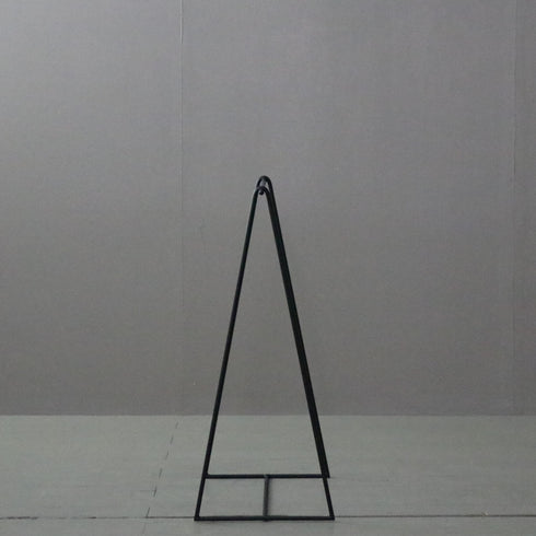 A260 ハンガーラック 金属製 什器 高さ71㎝ 幅66㎝ 奥行30㎝