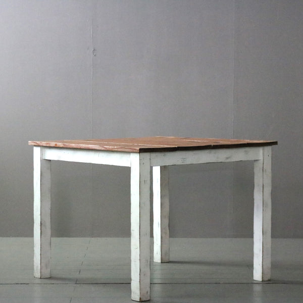 C262 テーブル 展示台 正方形 木製 什器 高さ70㎝ 幅90㎝ 奥行90㎝