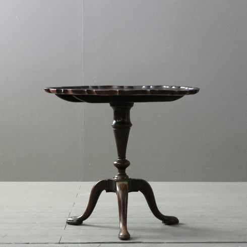 C269 折り畳み式サイドテーブル 木製 輸入家具 高さ55㎝ 幅60㎝ 奥行き60㎝